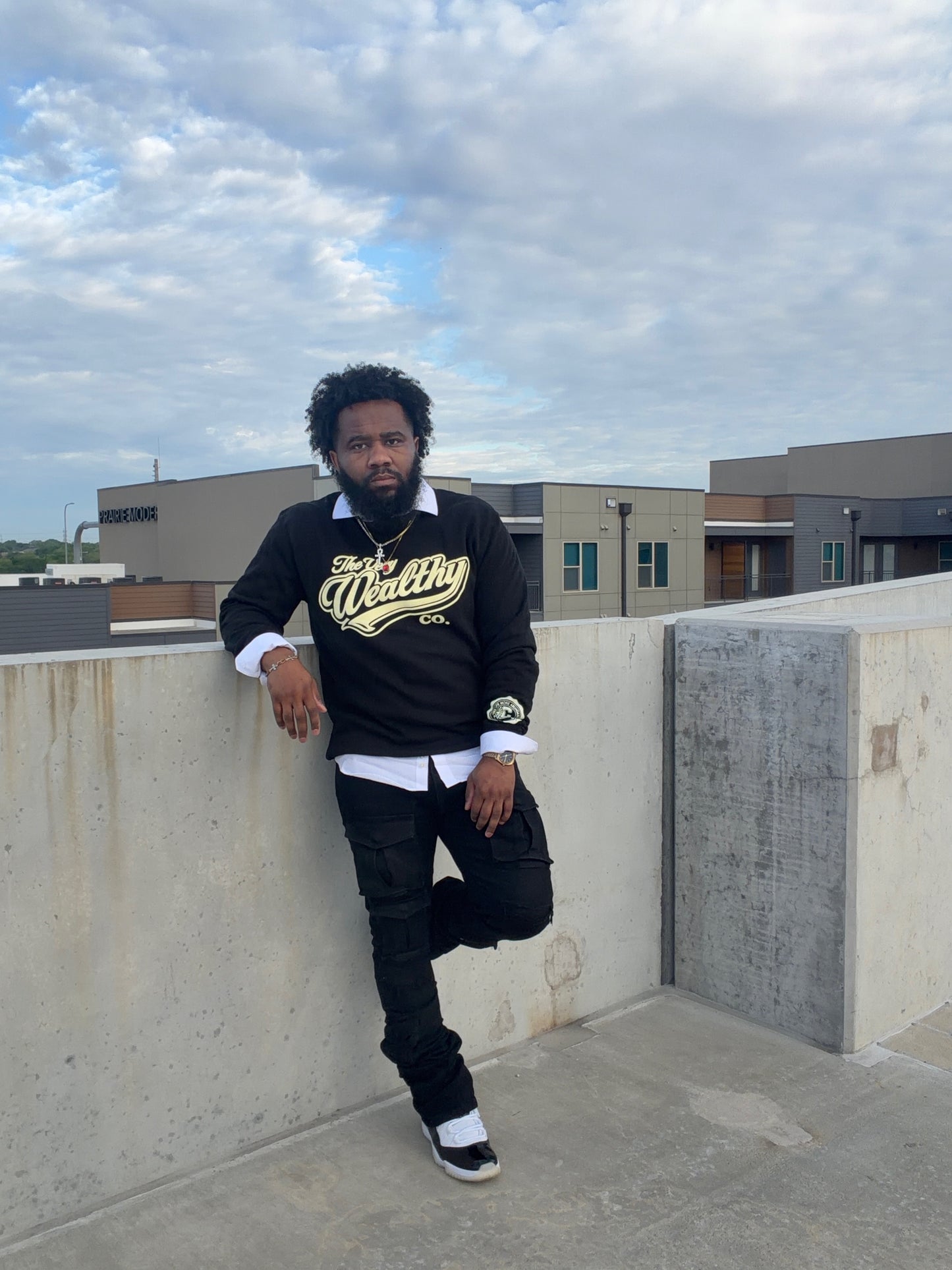 The Very Wealthy Co. Crewneck- Obsidian Reserve